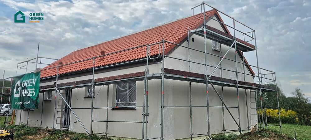 montaż okien i drzwi w domu prefabrykowanym